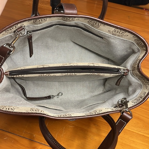Dooney & Bourke Brown Double Handle Tote PLUS Shoulder Strap & Coin Purse - Picture 4 of 8